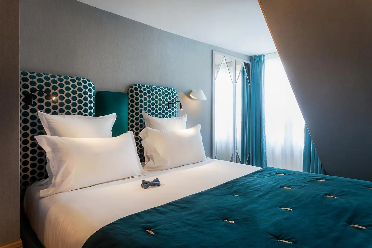 ***  Handsome Hotel Paris France