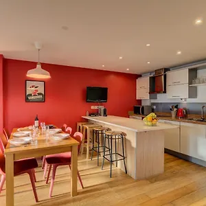 Biolay 2 - Alpes Travel - - Sleeps 4-6 Apartment Chamonix