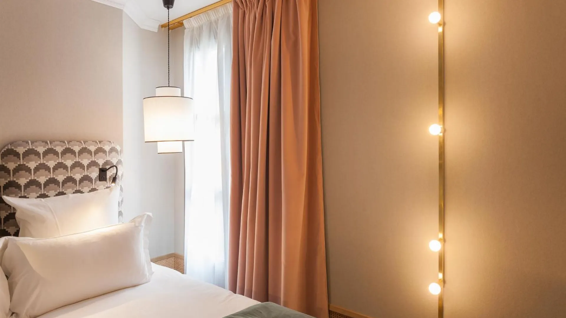 Handsome Hotel Paris