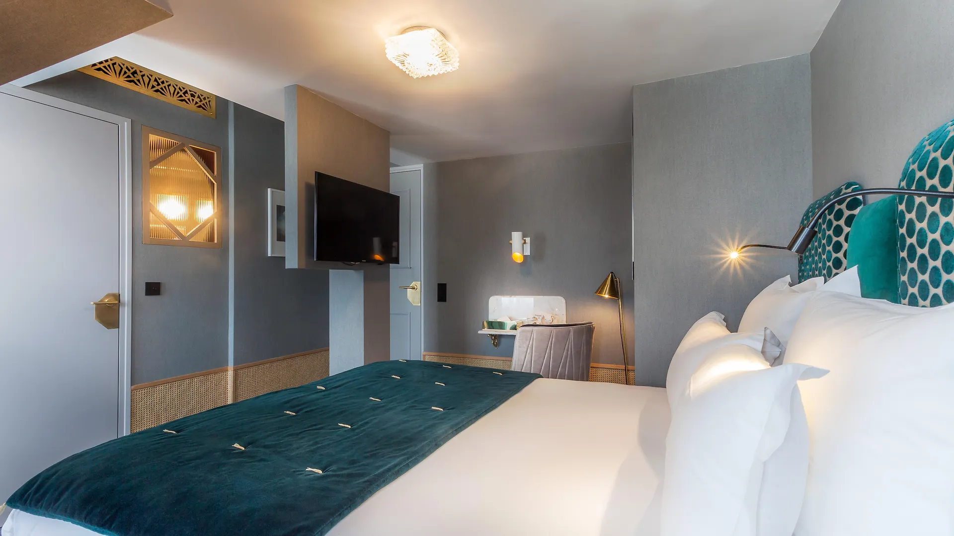 Handsome Hotel Paryż