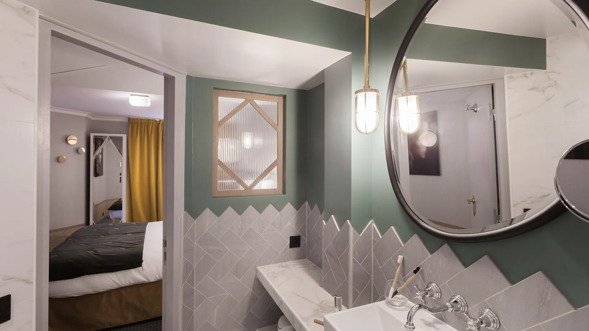 Handsome Hotel Paris
