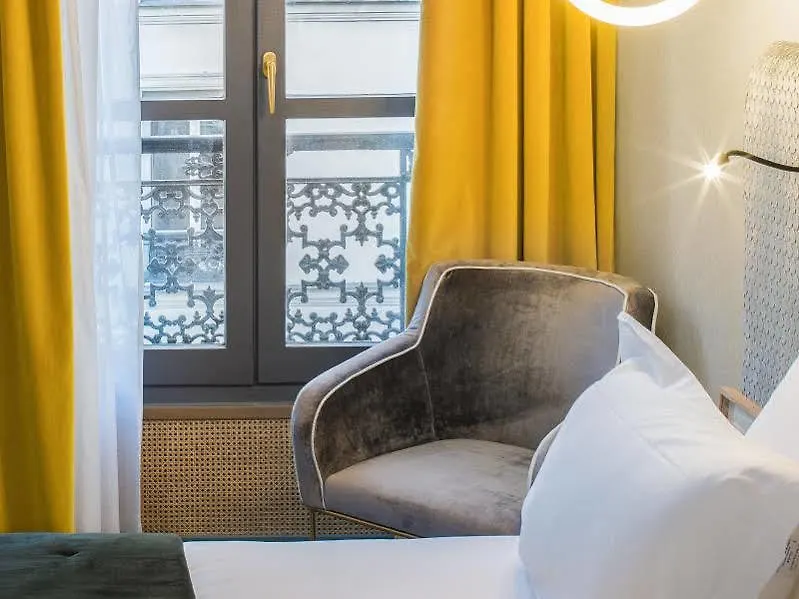 Handsome Hotel Paryż